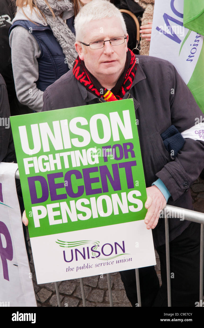 BELFAST 30/11/2011 - Banner from Unison calling for decent pensions Stock Photo