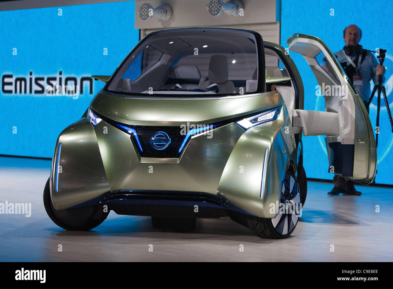 December 30, 2011, Tokyo, Japan - A journalist looks at Nissan Motor Co.'s concept car 'PIVO3' during the 42nd Tokyo Motor Show. The show opens to the general public from December 3-11. (Photo by Christopher Jue/AFLO) Stock Photo