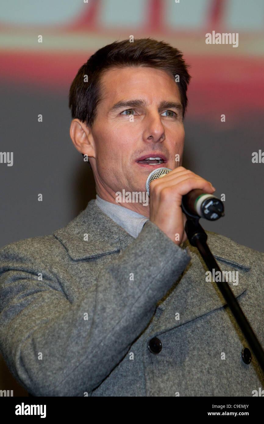 08.12.2011. Moscow. Russia. 'Mission: Impossible – Ghost Protocol' film premiers at Pushkinsky movie theater. Pictured: Tom Cruise Stock Photo