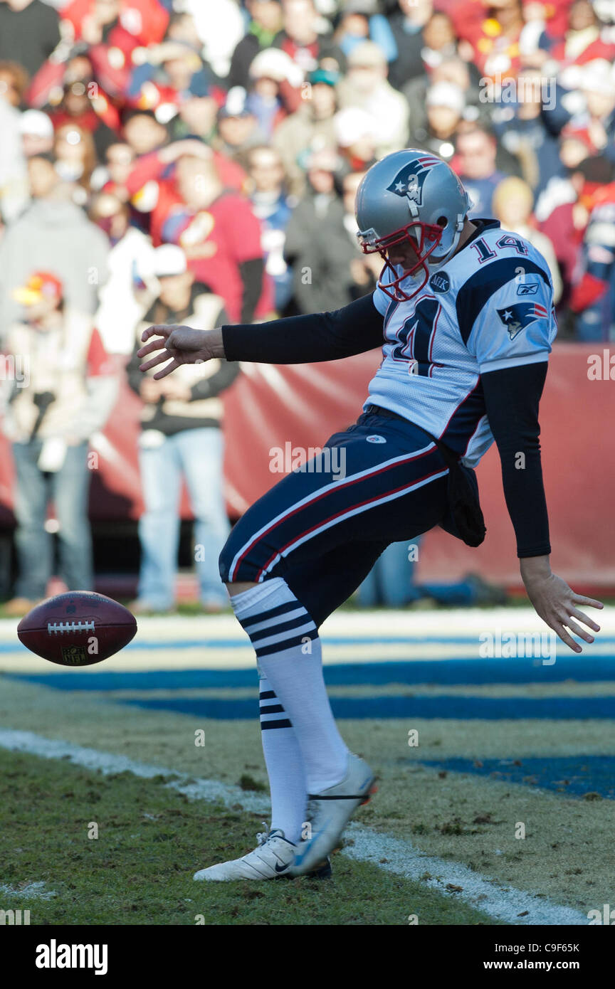 New England Patriots' Zoltan Mesko, left, holds the ball as Stephen  Gostowski kicks during football training camp, Friday, July 30, 2010, in  Foxborough, Mass. (AP Photo/Michael Dwyer Stock Photo - Alamy