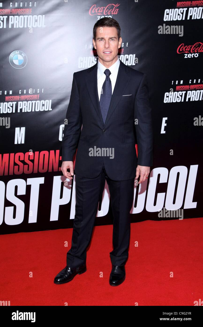 Tom Cruise at arrivals for MISSION: IMPOSSIBLE – GHOST PROTOCOL ...
