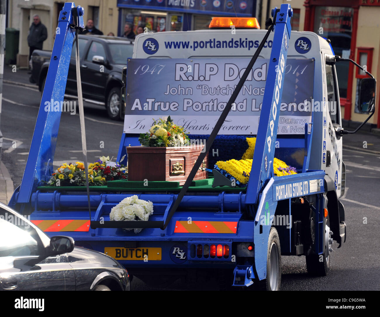 Skip Lorry High Resolution Stock Photography and Images Alamy