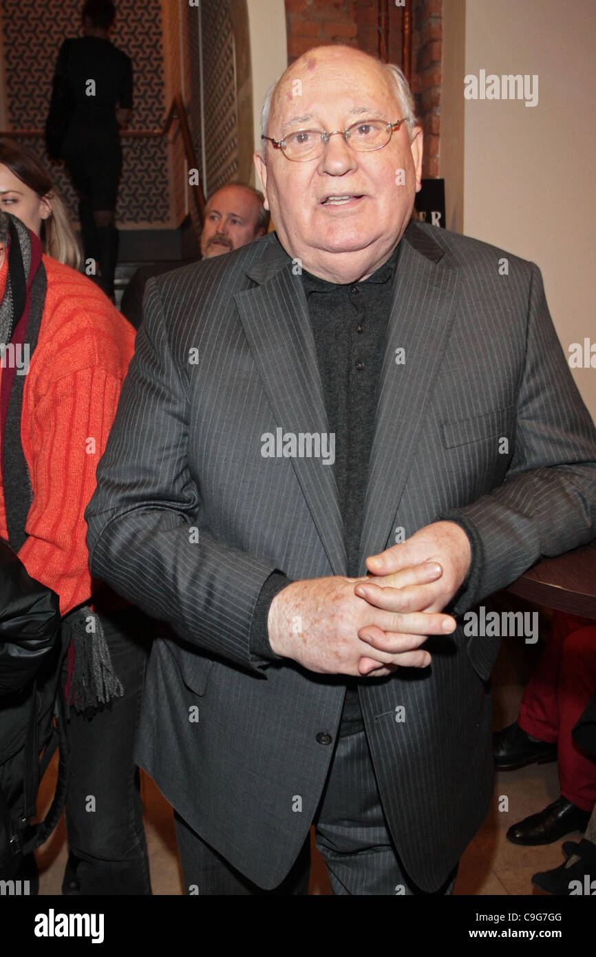 20 12 2011 MOSCOW. RUSSIA. MIKHAIL GORBACHEV, CONFIDENTIAL DOCUMENTARY FILM PREMIERE (Production - Arte France, Mille et Une Films, Focus Pictures). Pictured: Michail Gorbatschow Stock Photo