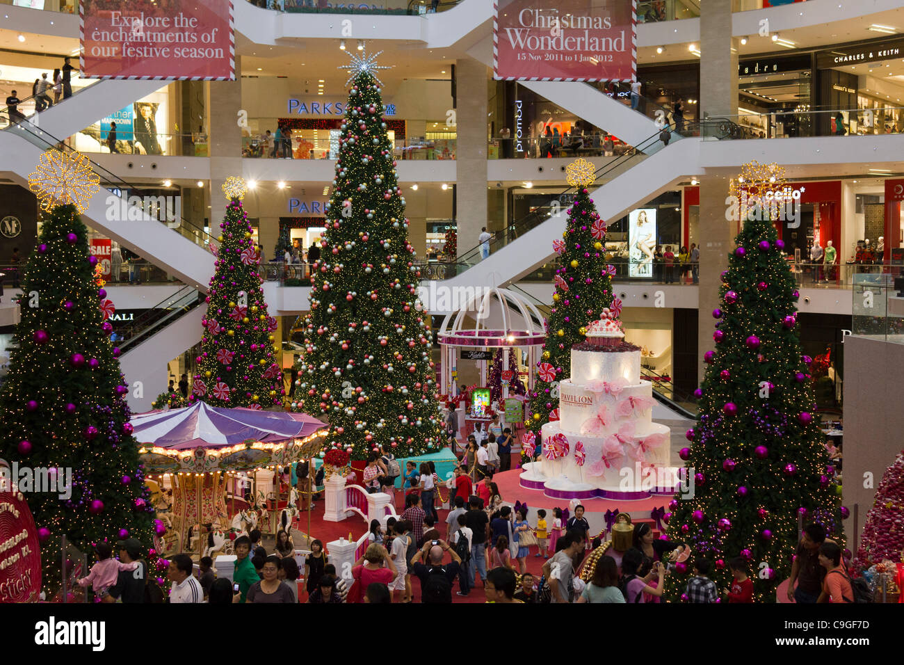 Christmas Eve shoppers in mall at Kuala Lumpur, Malaysia Stock Photo