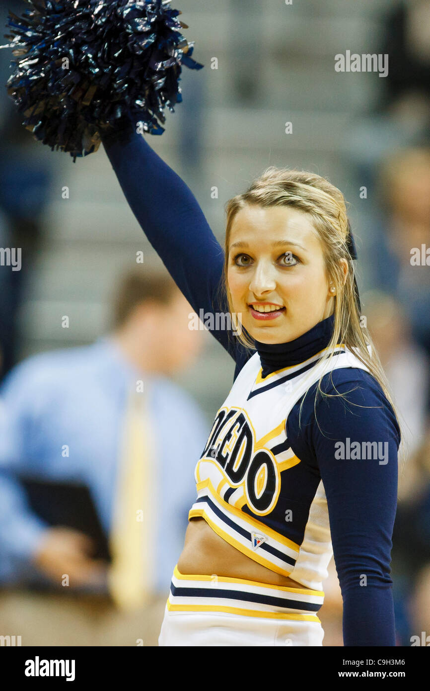 Dec. 31, 2011 Toledo, Ohio, U.S A Toledo Rockets cheerleader during