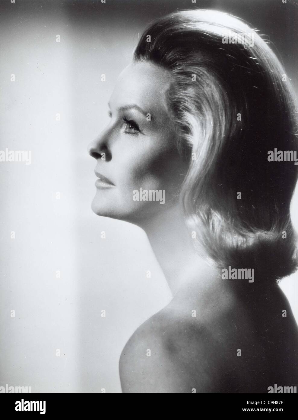 Dina merrill hi-res stock photography and images - Alamy