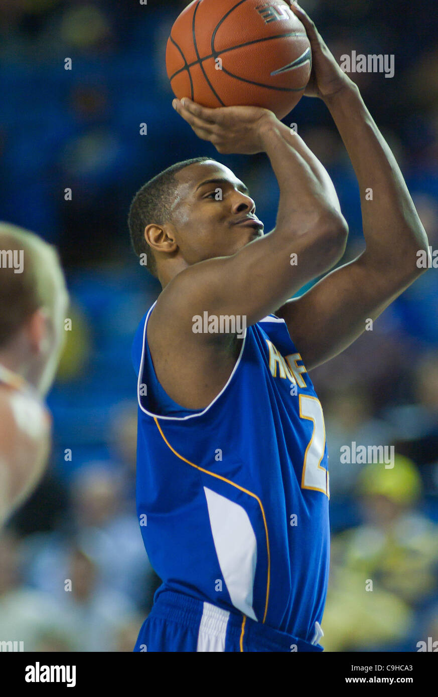 Jan. 4, 2012 - Newark, Delaware, United States of America - 01/04/12 Newark DE: Hofstra Senior Guard Mike Moore #23 attempts a free throw during a Colonial Athletic Association basketball game against Delaware Wed, Jan. 4, 2012 at the Bob carpenter center in Newark Delaware.....Moore scored 24 point Stock Photo