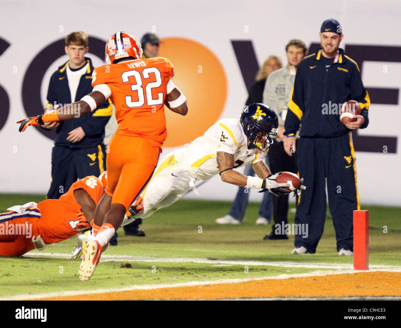 Jan. 4, 2012 Miami Gaedens, Florida, U.S West Virginia wide