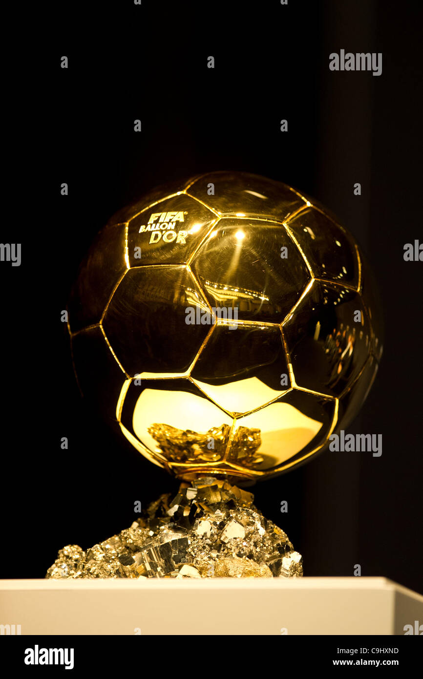 FIFA Ballon d'Or trophy, JANUARY 9, 2012 - Football / Soccer : General  view, FIFA Ballon d'Or nominees press conference during the FIFA Ballon d'Or  2011 Gala at Kongresshaus in Zurich, Switzerland. (
