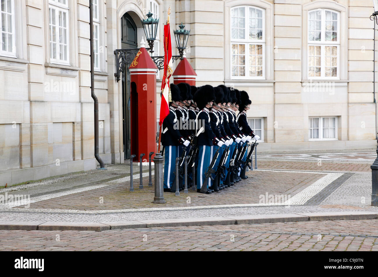 Jan.Tuesday 10, 2012 - Amalienborg Palace, Copenhagen, Denmark - The Royal Life Guards with an extended musical performance at the change of guards to begin the celebrations of Queen Margrethe II of Denmark 40th Jubilee this week Stock Photo