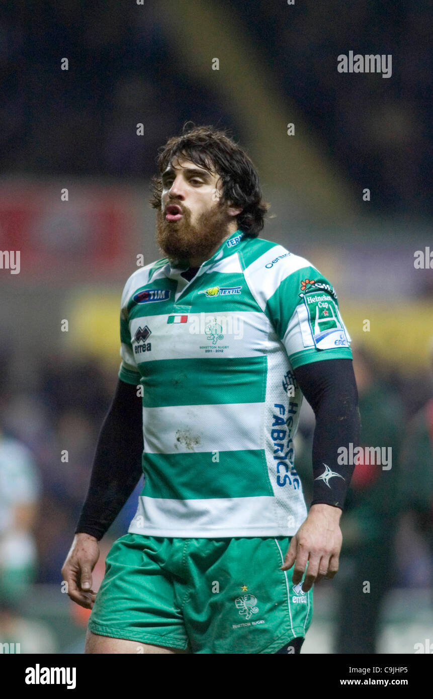 Ospreys v Benetton Rugby Treviso - Heineken Cup fixture at the Liberty  Stadium in Swansea : Ludovico Nitoglia of Treviso Stock Photo - Alamy