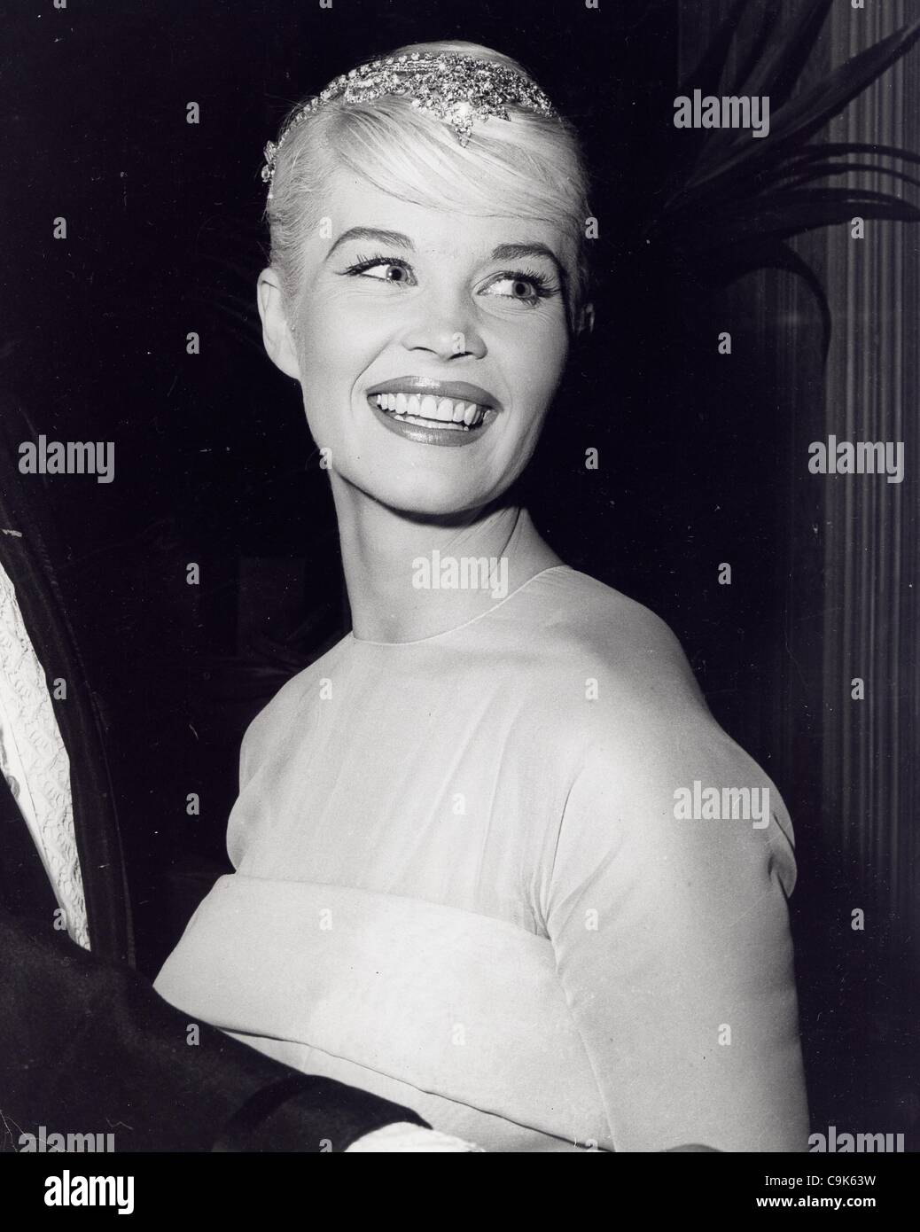 Dorothy provine dorothy provine dorothy hi-res stock photography and