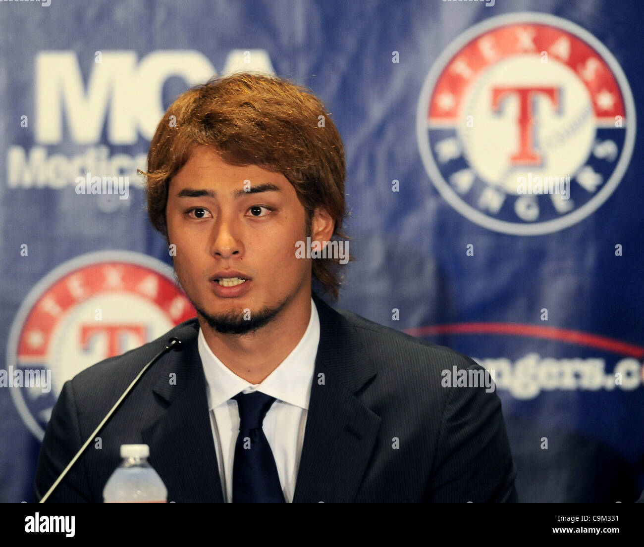 Japanese star Yu Darvish signs with Rangers (updated) - Beckett News