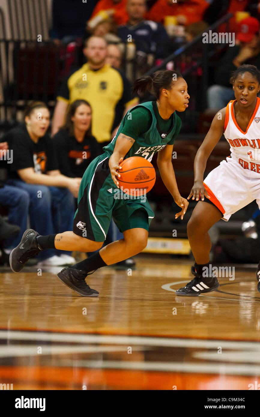 Jan. 22, 2012 - Bowling Green, Ohio, U.S - Eastern Michigan guard Tavelyn James (24) drive to the basket against Bowling Green guard Jasmine Matthews (1) during first-half game action.  The Bowling Green Falcons, of the Mid-American Conference East Division, defeated the Eastern Michigan Eagles, of  Stock Photo