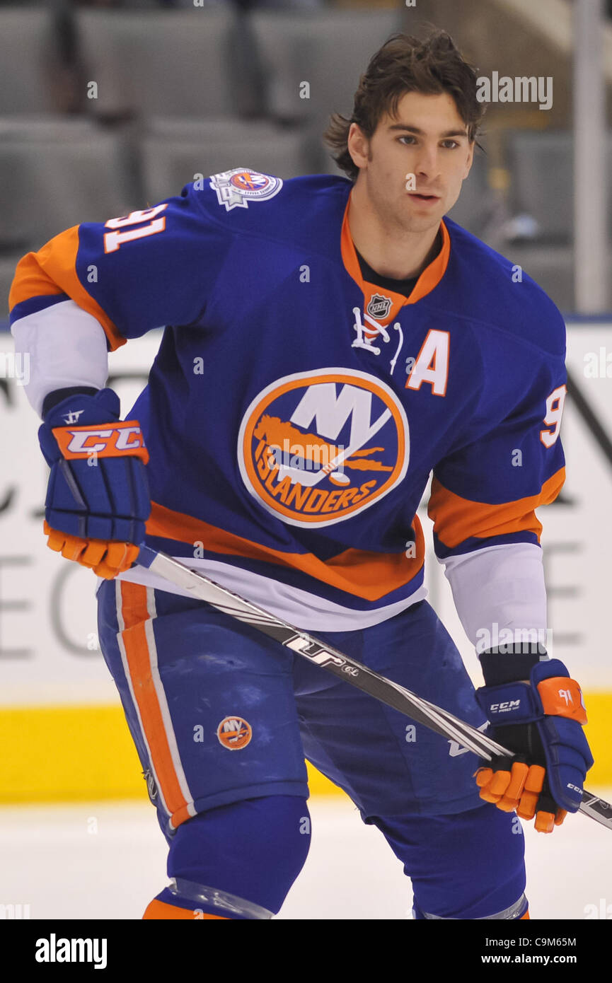 298 John Tavares Headshot Stock Photos, High-Res Pictures, and Images -  Getty Images