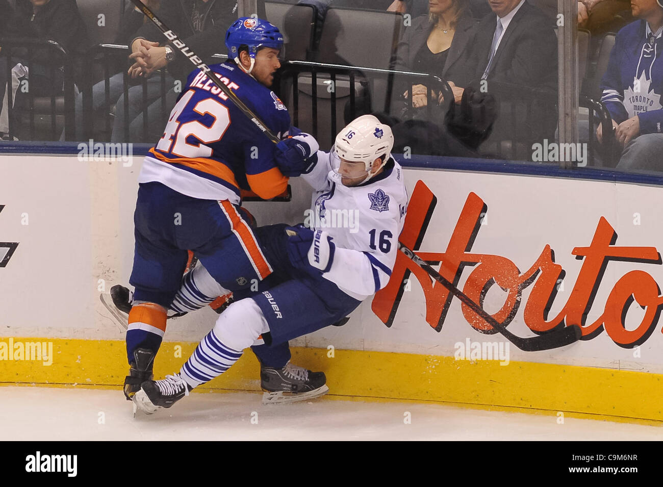 Toronto maple leafs stadium hi-res stock photography and images - Alamy