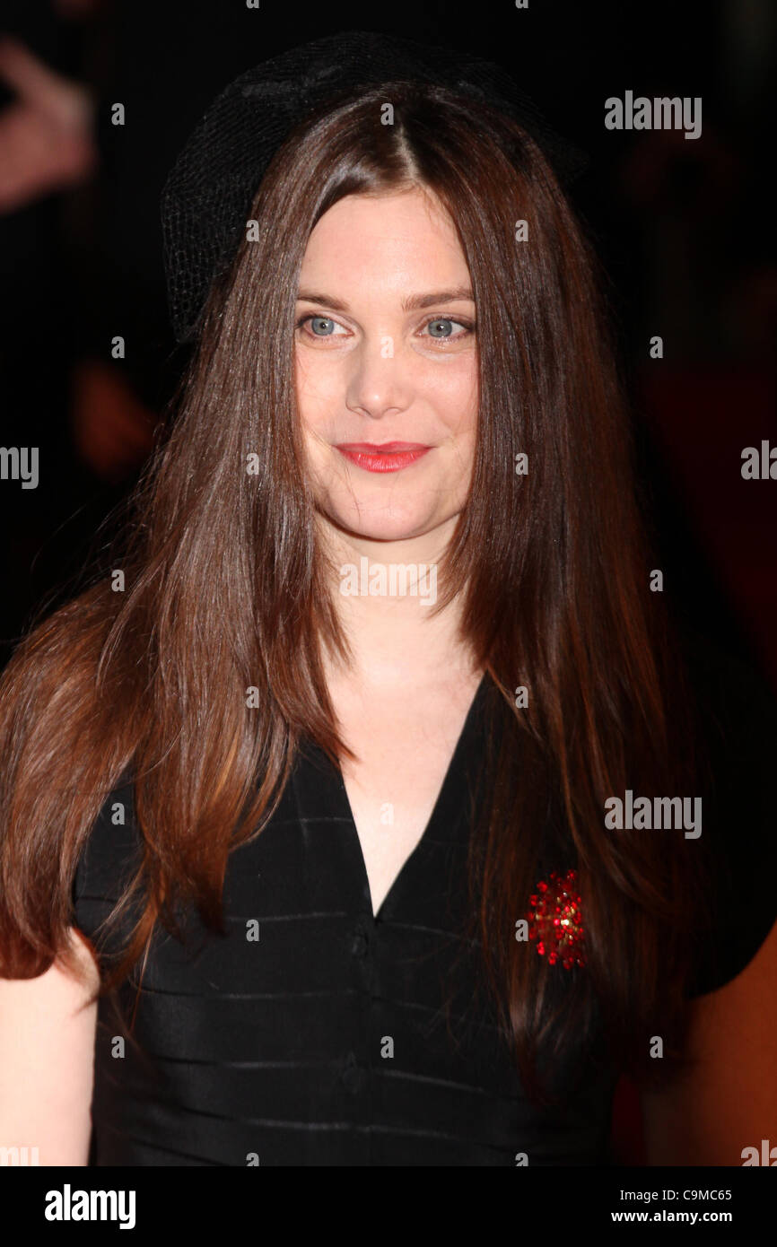 London, UK, 24/01/2012 Liz White attends UK premiere of Hammer Horror adaptation of Susan Hill's spooky novel. Directed by James Stock Photo