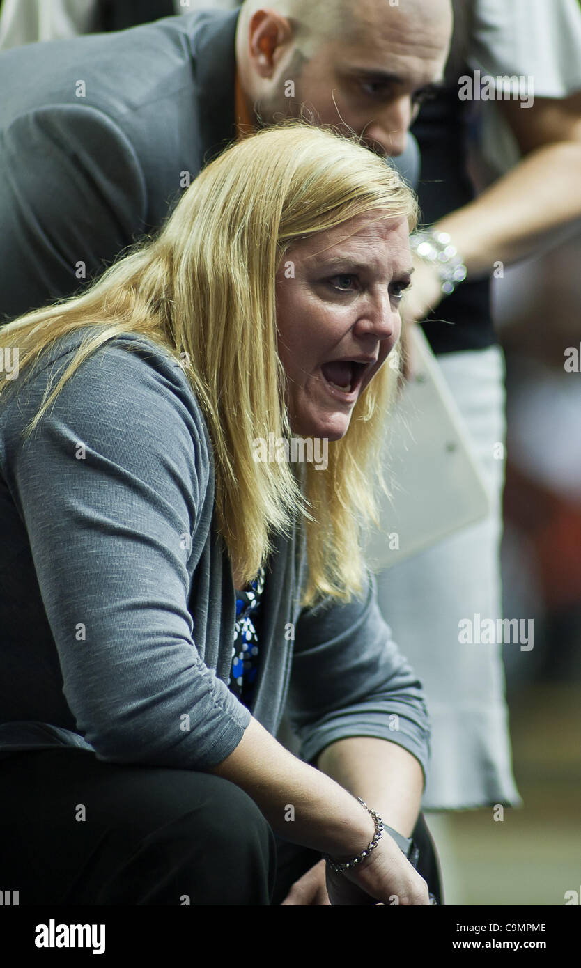 Jan. 26, 2012 - Newark, Delaware, United States of America - 01/26/12 Newark DE: Hofstra Women's Head Coach Krista Kilburn-Steveskey in the huddle during a time out giving her players instructions during a Colonial Athletic Association basketball game against Delaware Thursday, Jan. 26, 2012 at the  Stock Photo