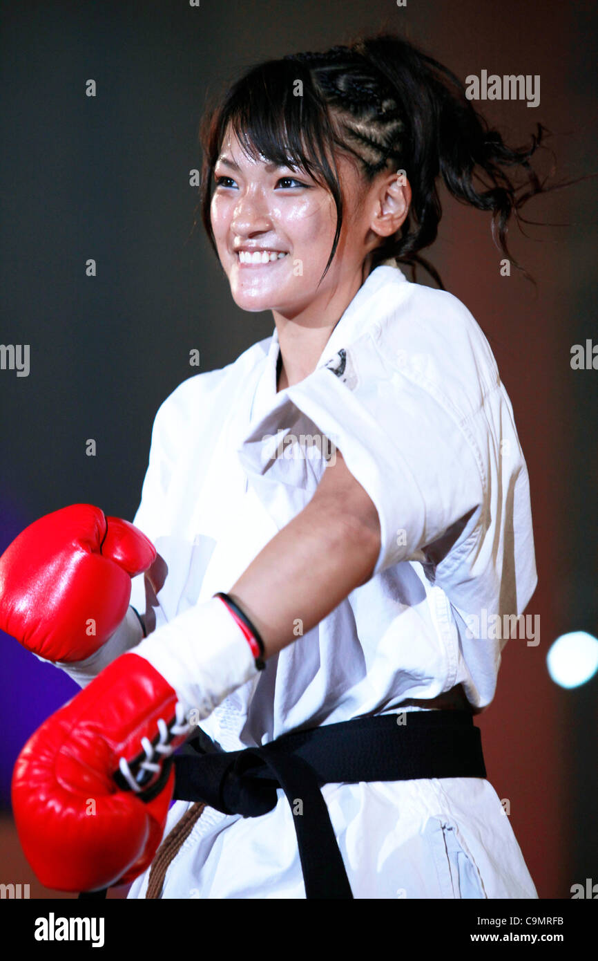 rena-august-29-2010-shoot-boxing-shoot-boxing-world-tournament-girls-C9MRFB.jpg