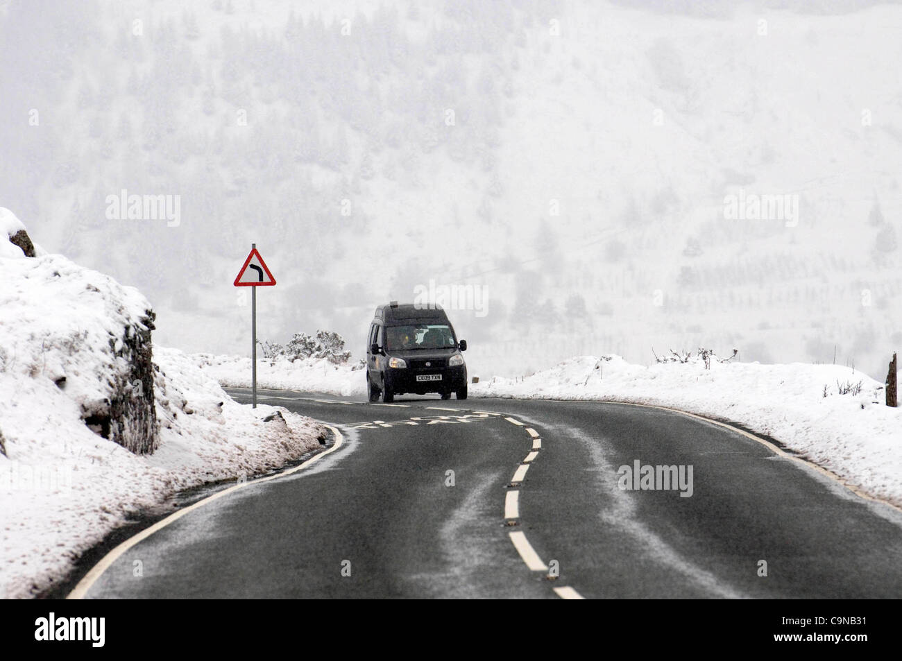 Motorists making their way along the Rhigos Mountain road in the South ...