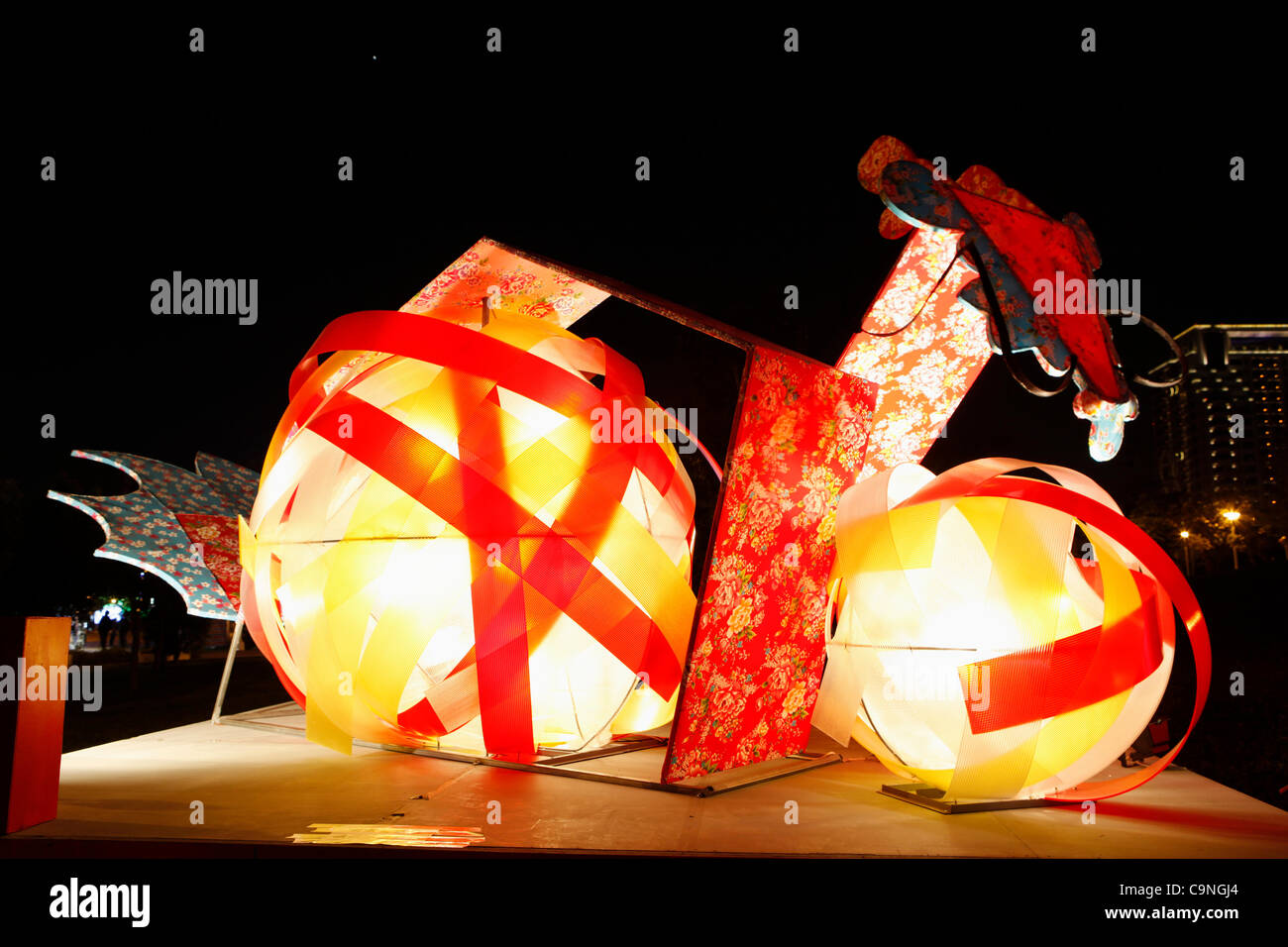 how do taiwanese celebrate chinese new year