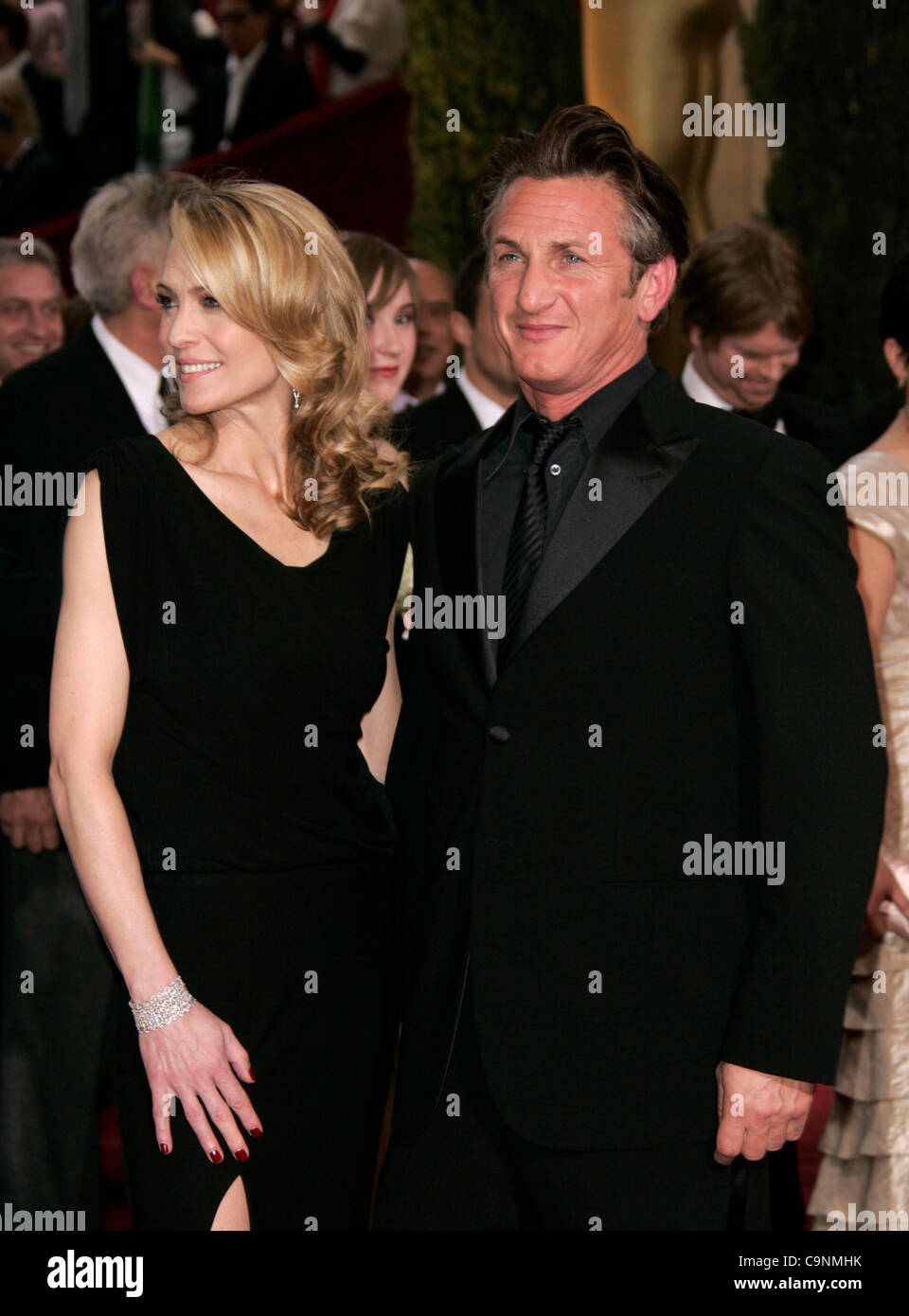 Feb 22, 2009 Los Angeles, California, USA SEAN PENN and wife ROBIN