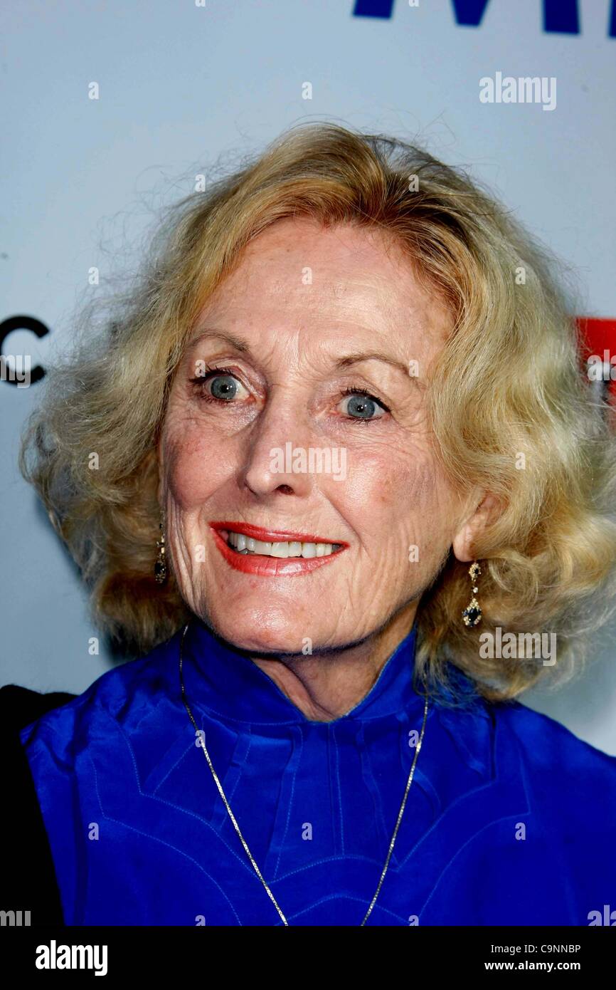 Eileen ryan hires stock photography and images Alamy