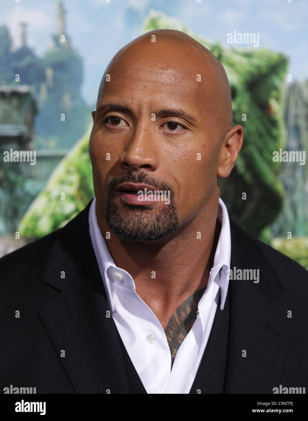 Dwayne johnson journey 2 hi-res stock photography and images - Alamy