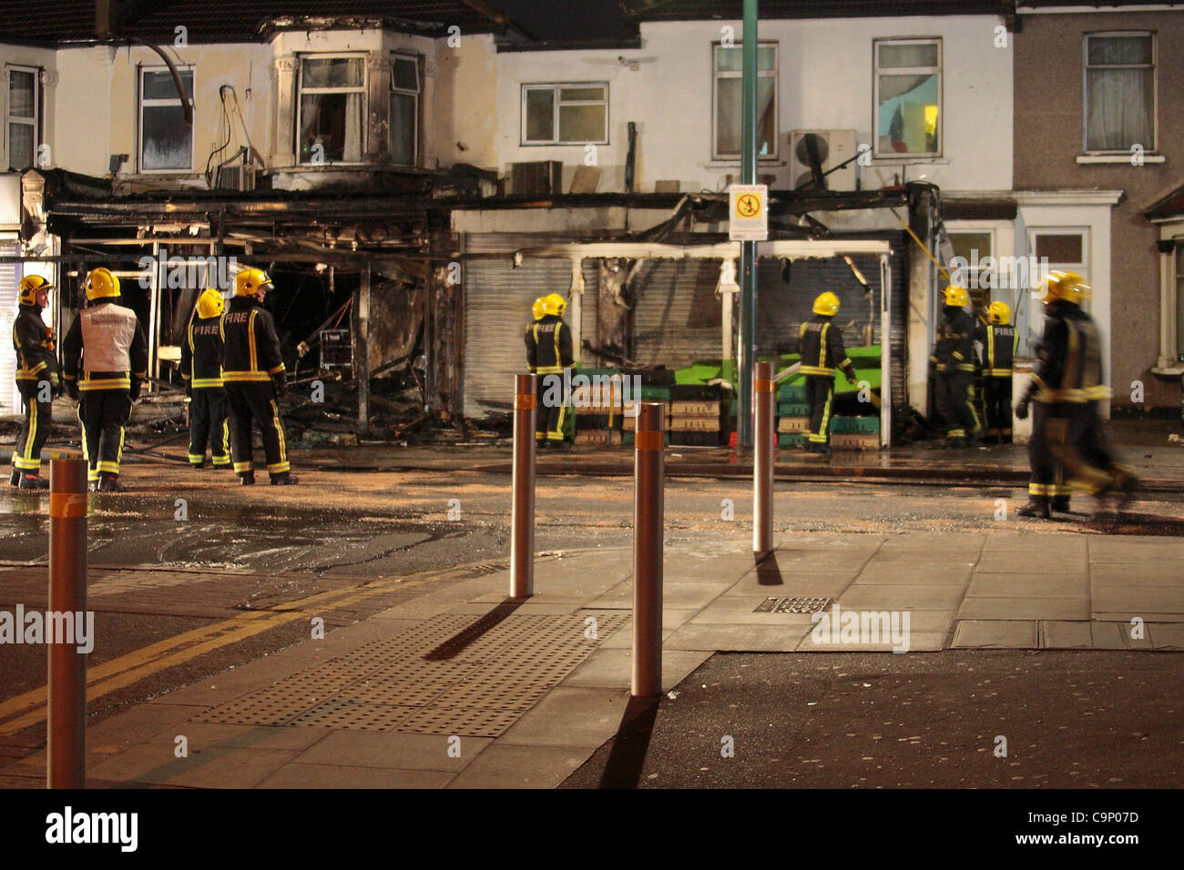 Aftermath of early morning Ilford Lane fire Stock Photo Alamy