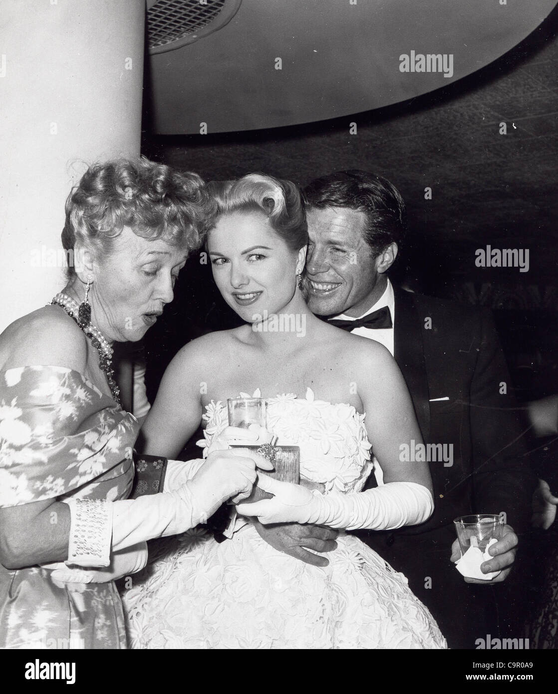 HEDDA HOPPER Martha Hyer and son William Hopper.Supplied by   Photos, inc.(Credit Image: Â© Supplied By Globe Photos, Inc/Globe Photos/ZUMAPRESS.com) Stock Photo