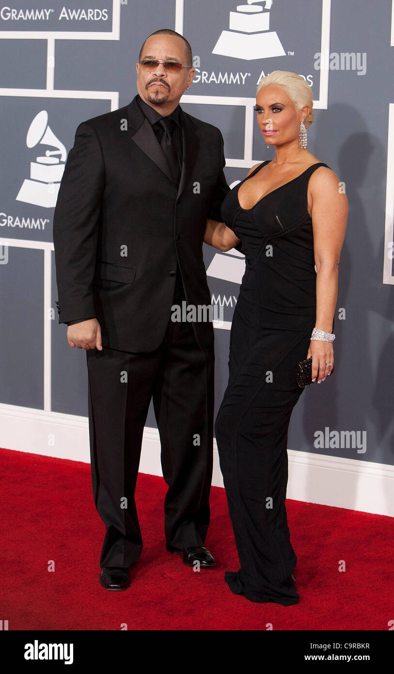 Rapper IceT (L) and wife Nicole Austin (aka Coco) on the red carpet of