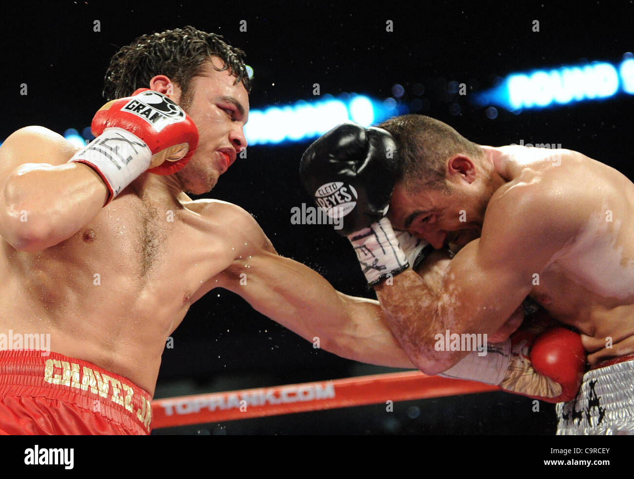(LR) Julio Cesar Chavez Jr. (MEX), Marco Antonio Rubio FEBRUARY 4