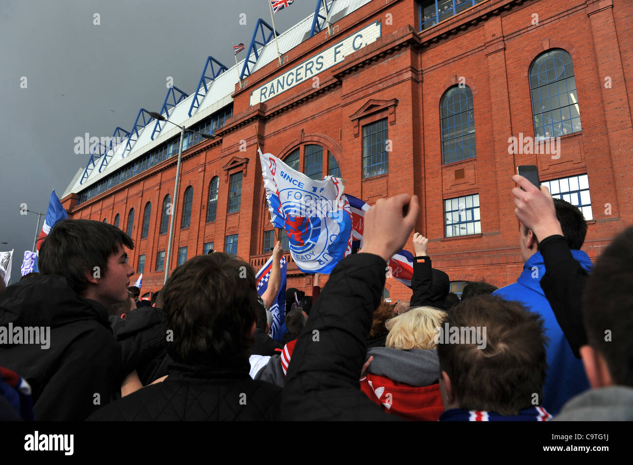 Rangers fc fans hi-res stock photography and images - Page 3 - Alamy