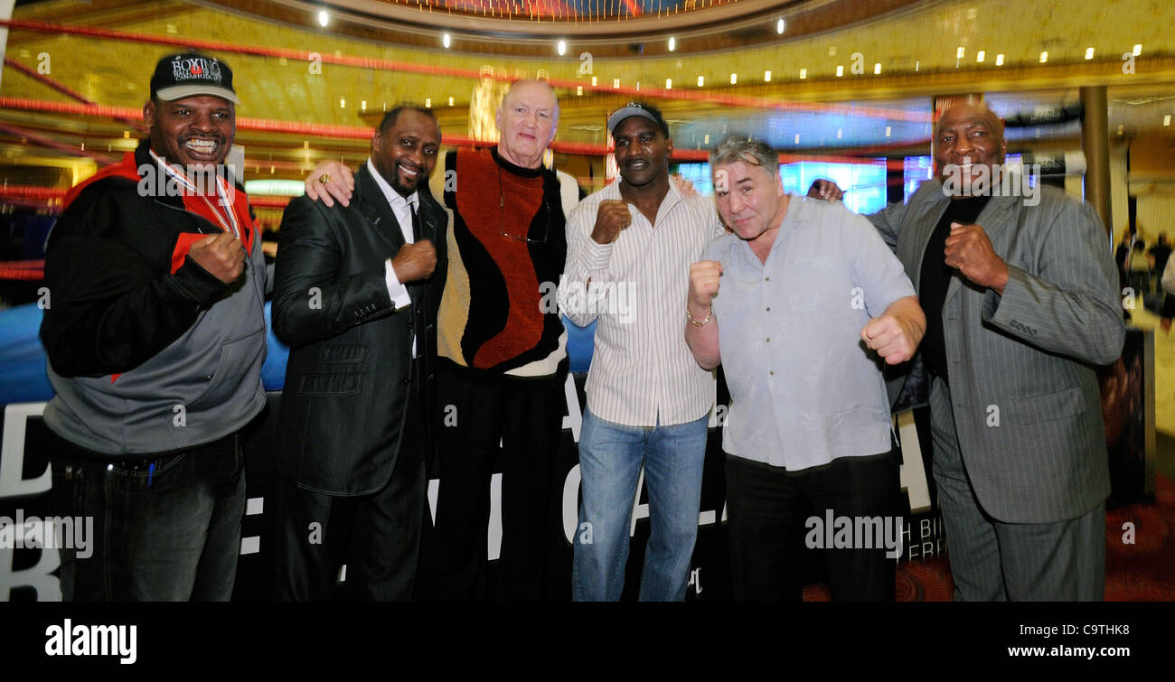 Feb. 18, 2012 - Las Vegas, Nevada, US -  (L-R) Boxers LEON SPINKS, THOMAS HEARNS, CHUCK WEPNER, EVANDER HOLYFIELD, GEORGE CHUVALO and EARNIE SHAVERS pose for a photo during a meet and greet session at the MGM Grand Hotel on Saturday, Feb. 18, 2012 in Las Vegas, Nevada. The retired boxers greeted box Stock Photo