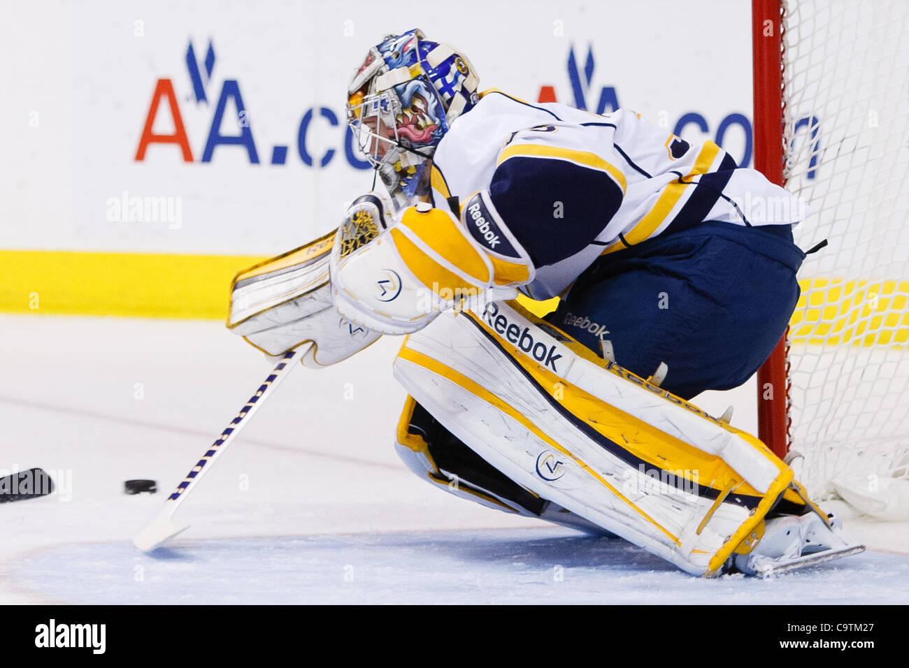 Nashville predators goalie pekka rinne hi-res stock photography and ...
