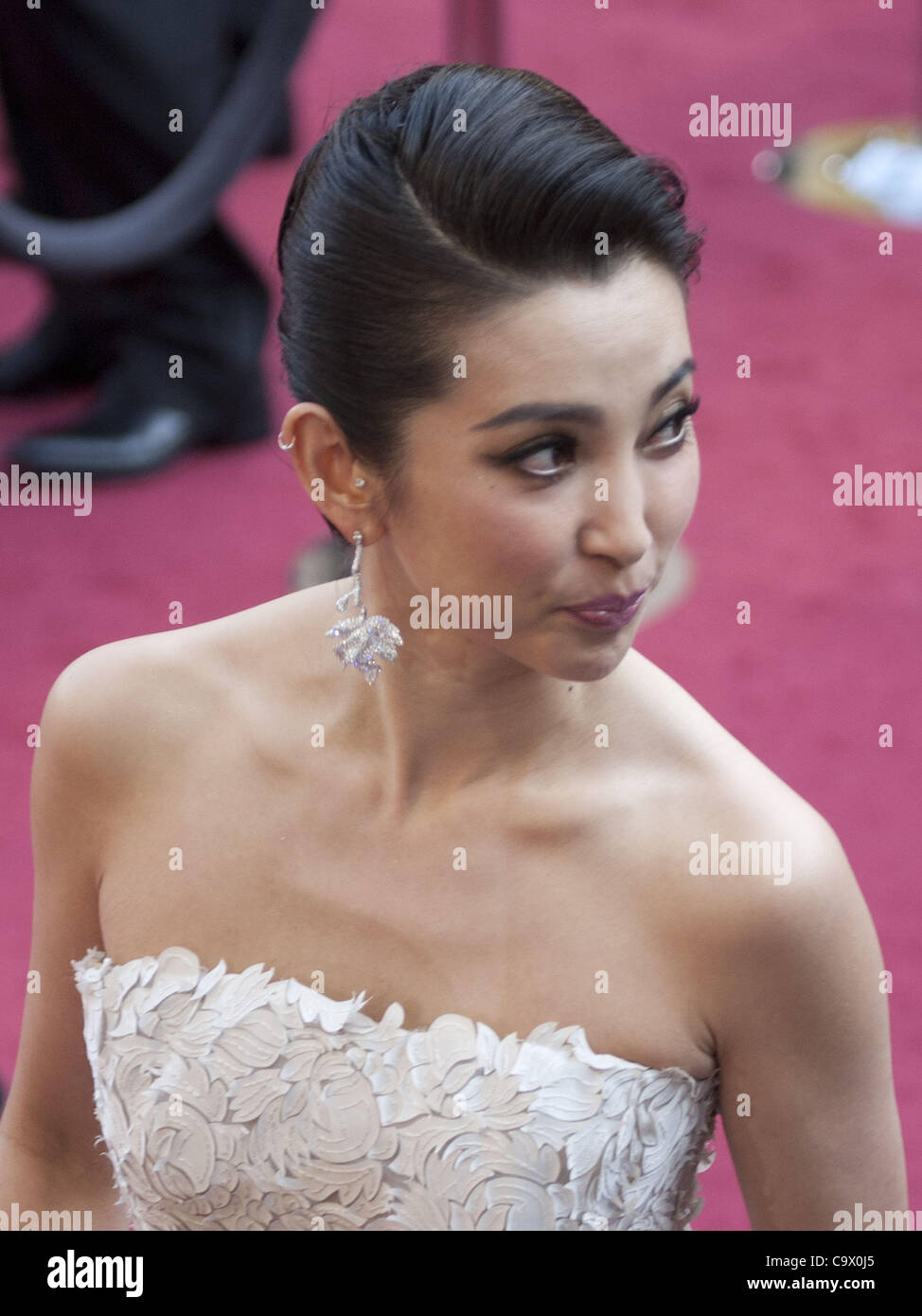 Feb. 26, 2012 - Hollywood, California, U.S - Actress Li Bingbing on the