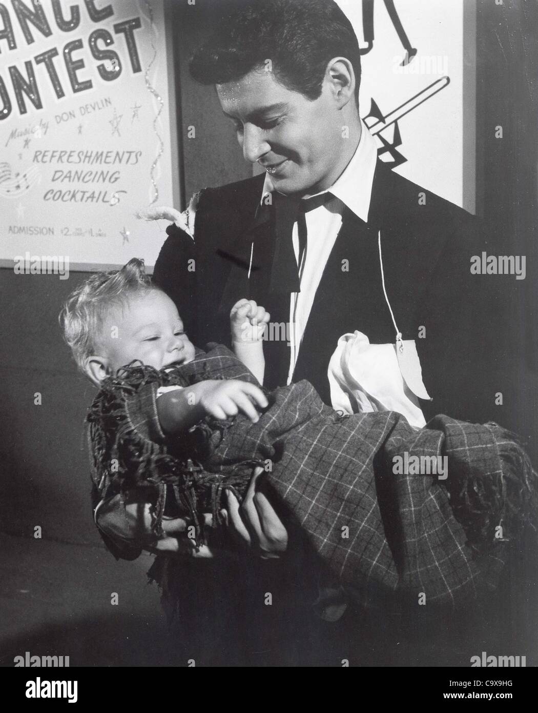 EDDIE FISHER baby Donald Gray.Bundle of Joy 1956.Supplied by   Photos, inc.(Credit Image: Â© Supplied By Globe Photos, Inc/Globe Photos/ZUMAPRESS.com) Stock Photo