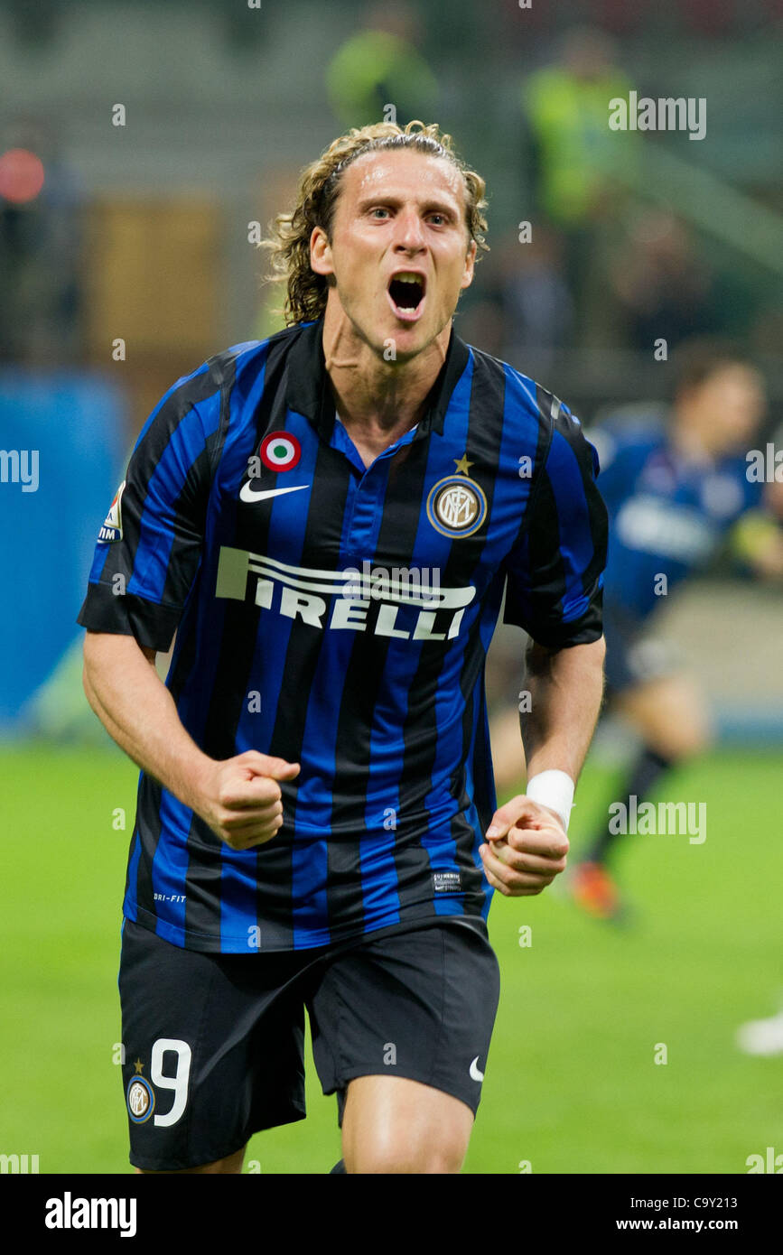 Diego Forlan (Inter), MARCH 4, 2012 - Football / Soccer : Diego Forlan of Inter celebrates his goal during the Italian "Serie A" match between Inter Milan 2-2 Calcio Catania at Stadio Giuseppe Meazza in Milan, Italy. (Photo by Enrico Calderoni/AFLO SPORT) [0391] Stock Photo