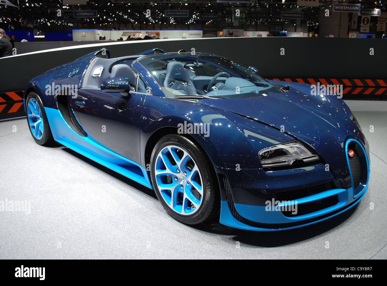 Bugatti veyron grand sport vitesse hi-res stock photography and images - Alamy Bugatti veyron grand sport vitesse hi-res stock photography and images - Alamy