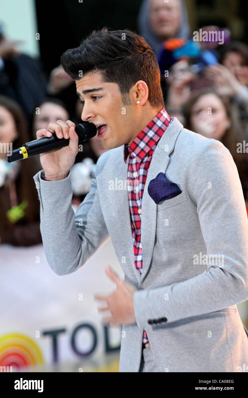 Zayn Malik On Stage For Nbc Today Show Concert With One Direction