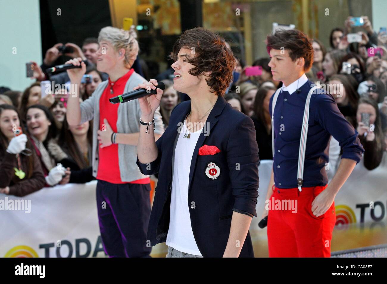 Louis Tomlinson, Harry Styles One Direction Photocall at Lakeside Shopping  Center London, England - 04.03.11 Stock Photo - Alamy