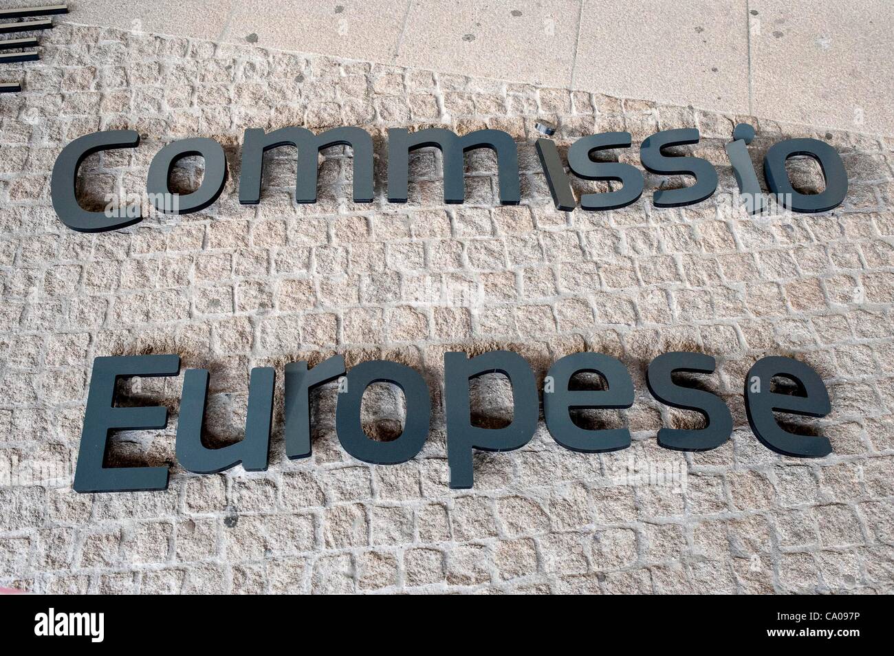 March 12, 2012 - Brussels, Bxl, Belgium - Assembling  of the new inscription Commission Europese on the main entrance to the headquaters of European Commission  in Brussels, Belgium on 12.03.2012 (Credit Image: © Wiktor Dabkowski/ZUMAPRESS.com) Stock Photo