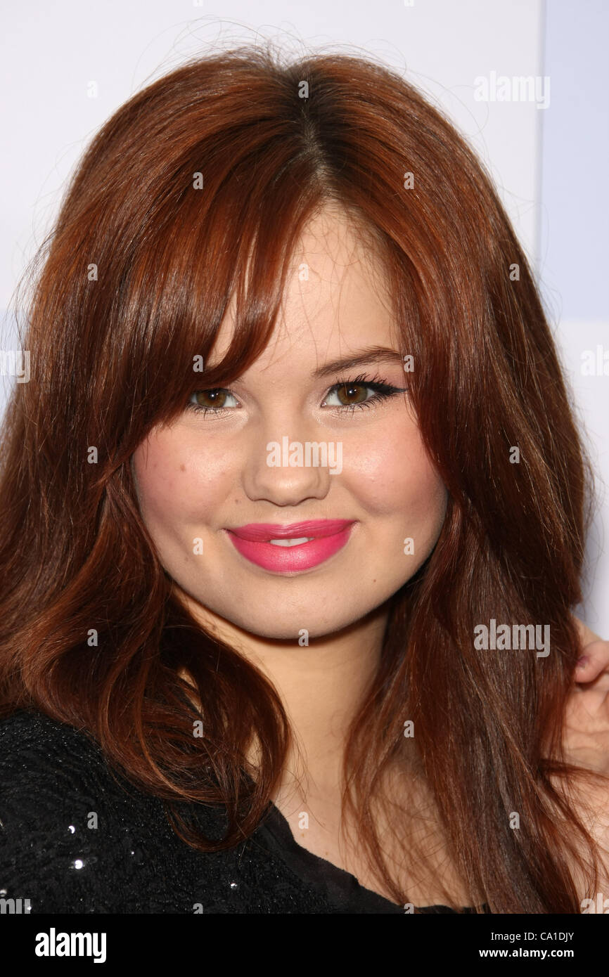 Debby ryan mirror mirror world hi-res stock photography and images - Alamy