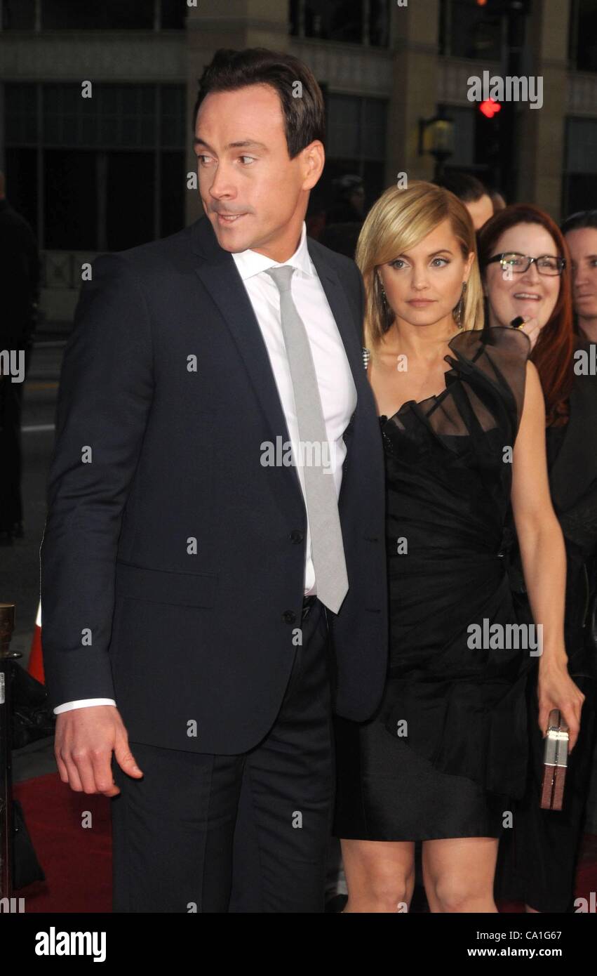 Chris Klein, Mena Suvari at arrivals for AMERICAN REUNION Premiere, Grauman's Chinese Theatre, Los Angeles, CA March 19, 2012. Photo By: Dee Cercone/Everett Collection Stock Photo