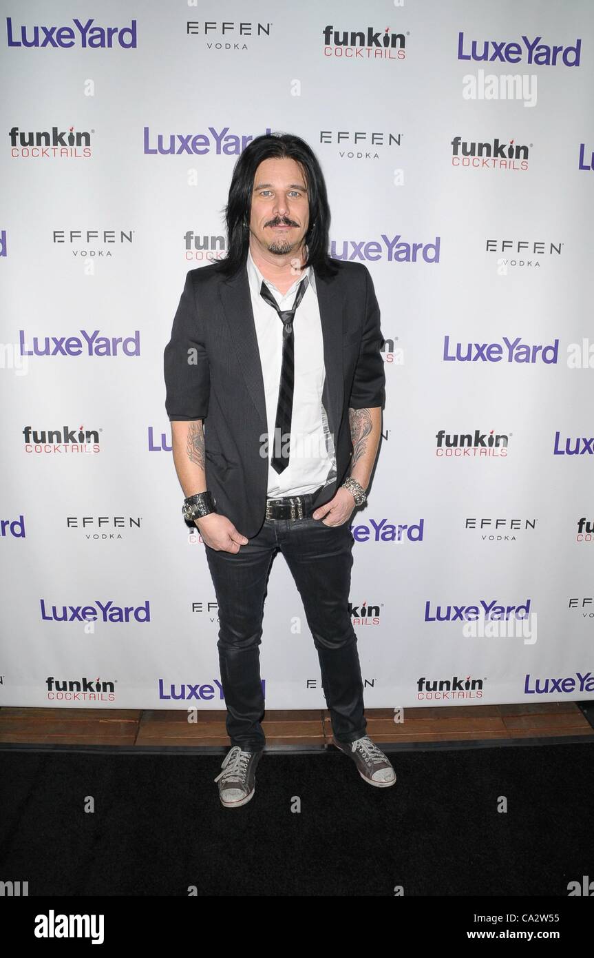 Gilby Clarke at arrivals for LUXEYARD Style Launch, The Library Room at