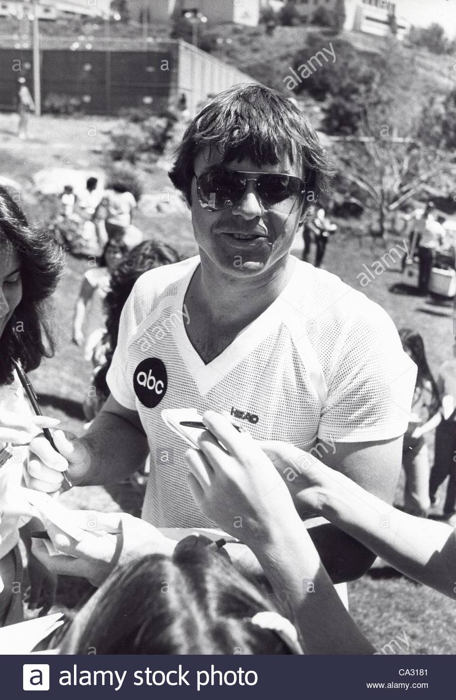 Robert Urich Stock Photos & Robert Urich Stock Images - Alamy