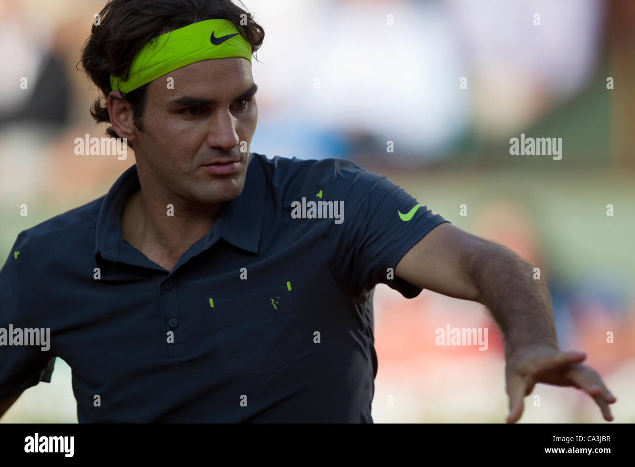 01.06.2012 Paris, France. Roger Federer in action against Nicolas Mahut on day 6 of the French Open Tennis from Roland Garros. Stock Photo