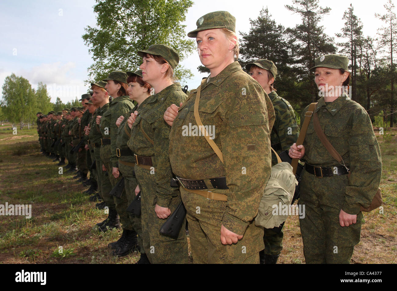 russian military women