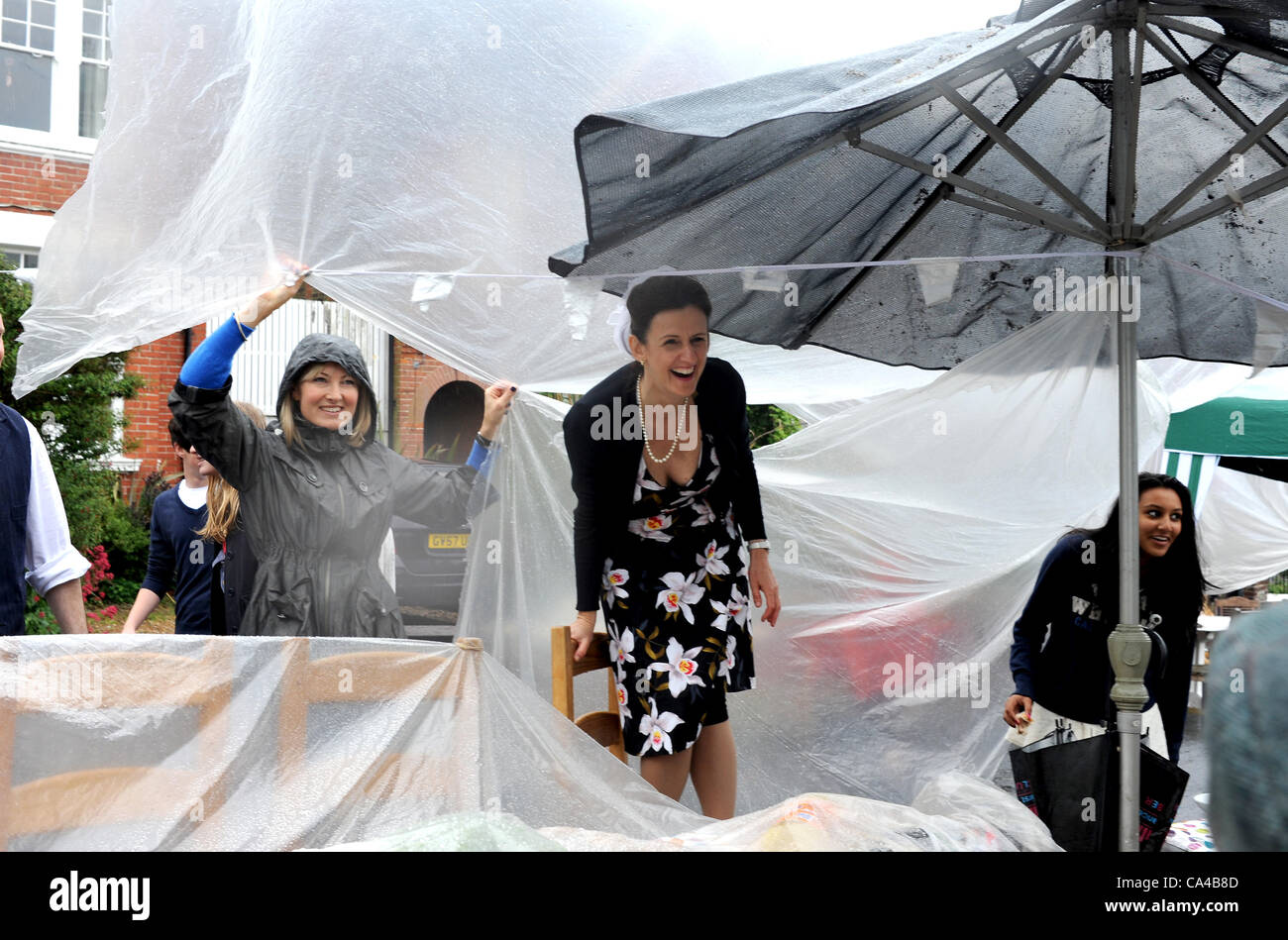 Residents of East Drive Queens Park Brighton enjoy their Queens Diamond