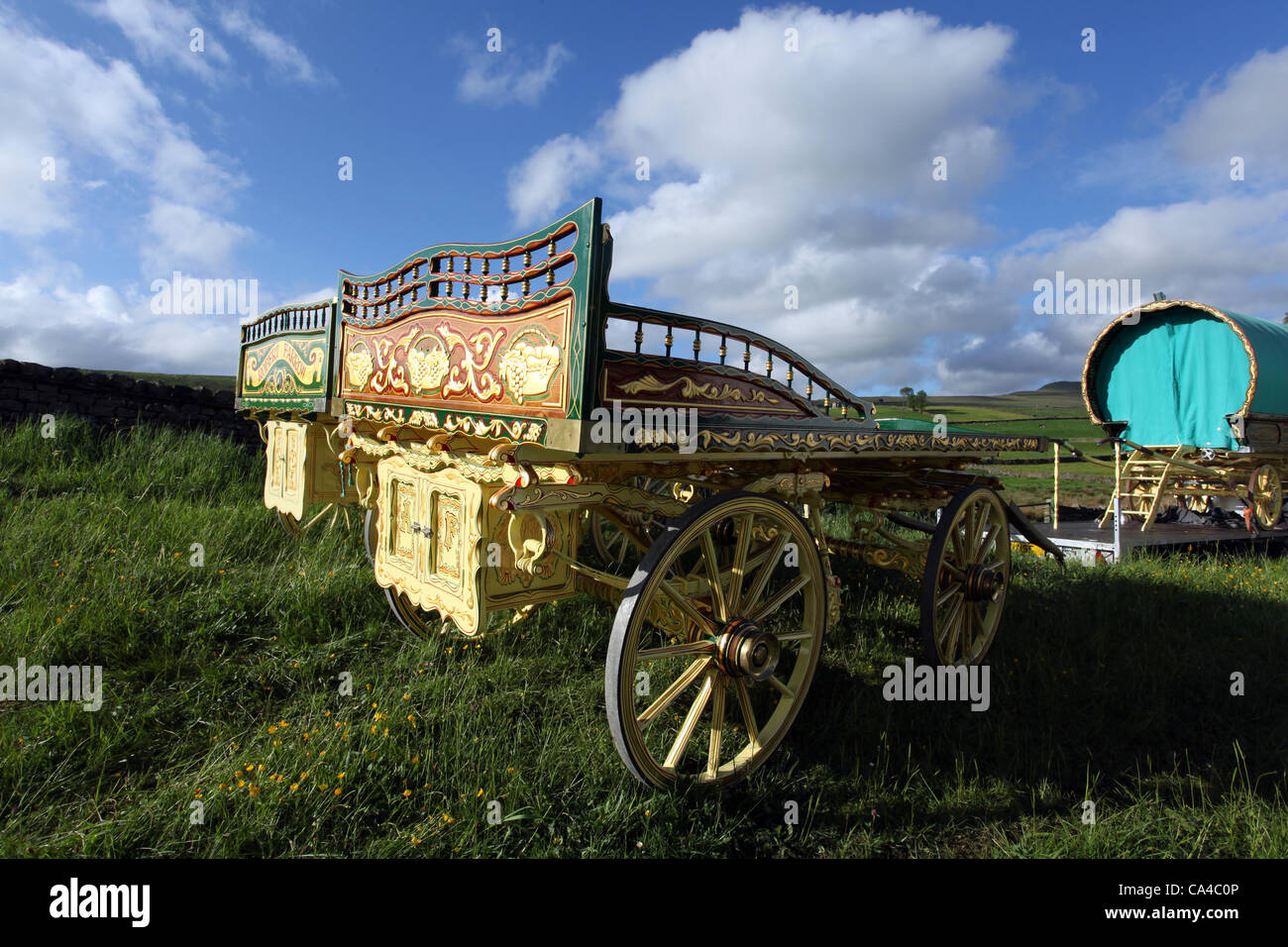 Vardo Caravan Traditional horse-drawn Gypsy caravans or “Bow Top” Stock ...